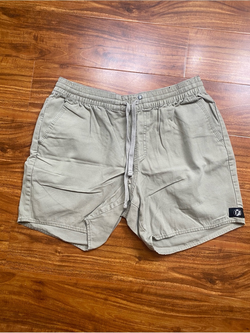 IPD Men's Tan Khaki Canvas Drawstring Shorts Size Large Casual Vacation Beach